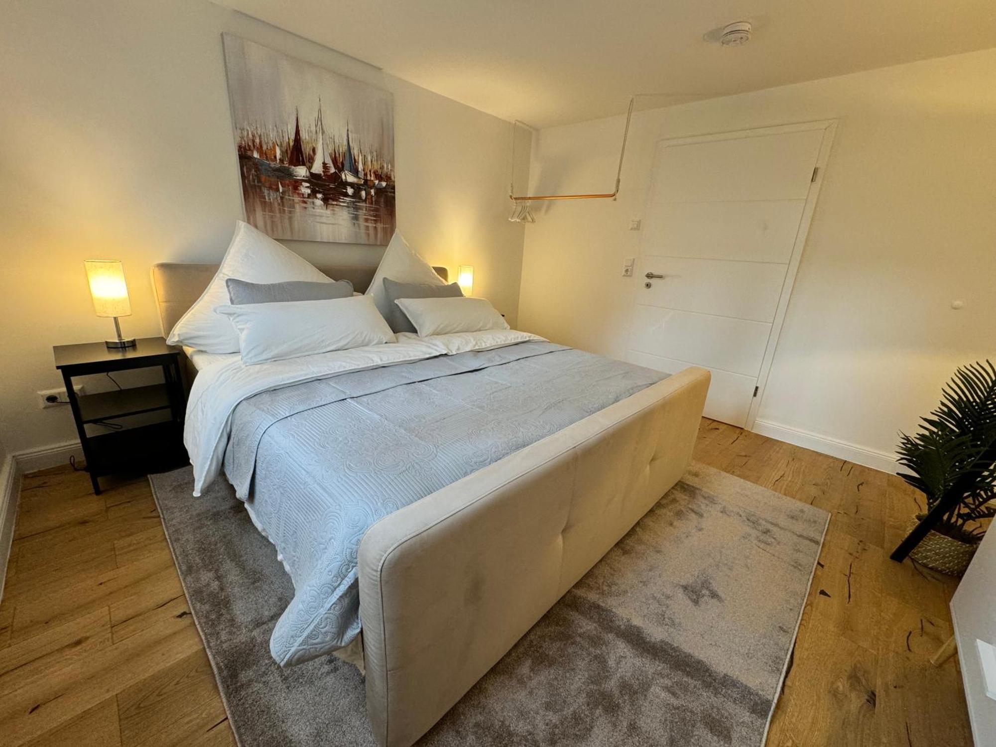 Stadtoase: Exklusive Apartments Fuer Ruhe Und Entspannung BRE Esterno foto